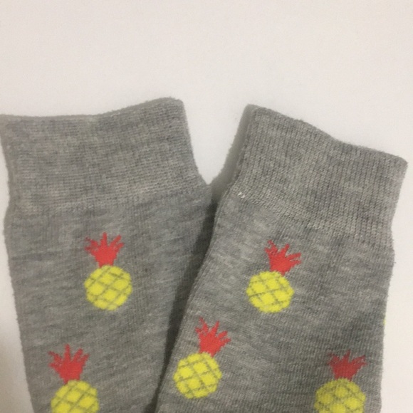 Pineapple Dress Socks Gray EUC - Picture 2 of 3